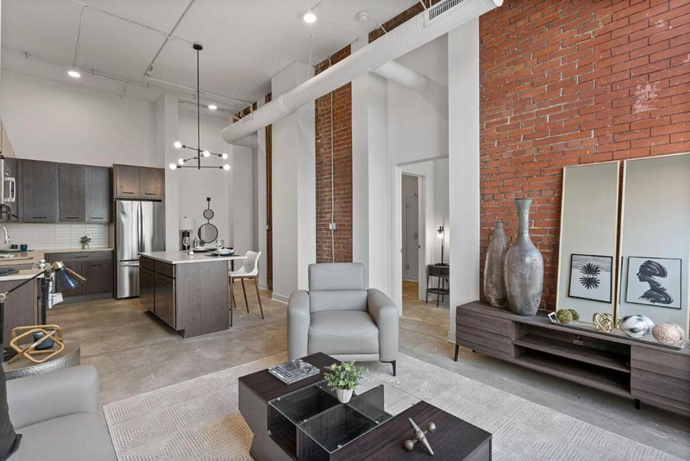 Apartment Landing At Ballpark Heights - 1 Bedroom In Downtown