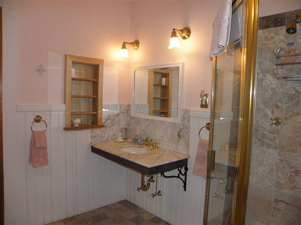 Lehmann House Bed & Breakfast 3*