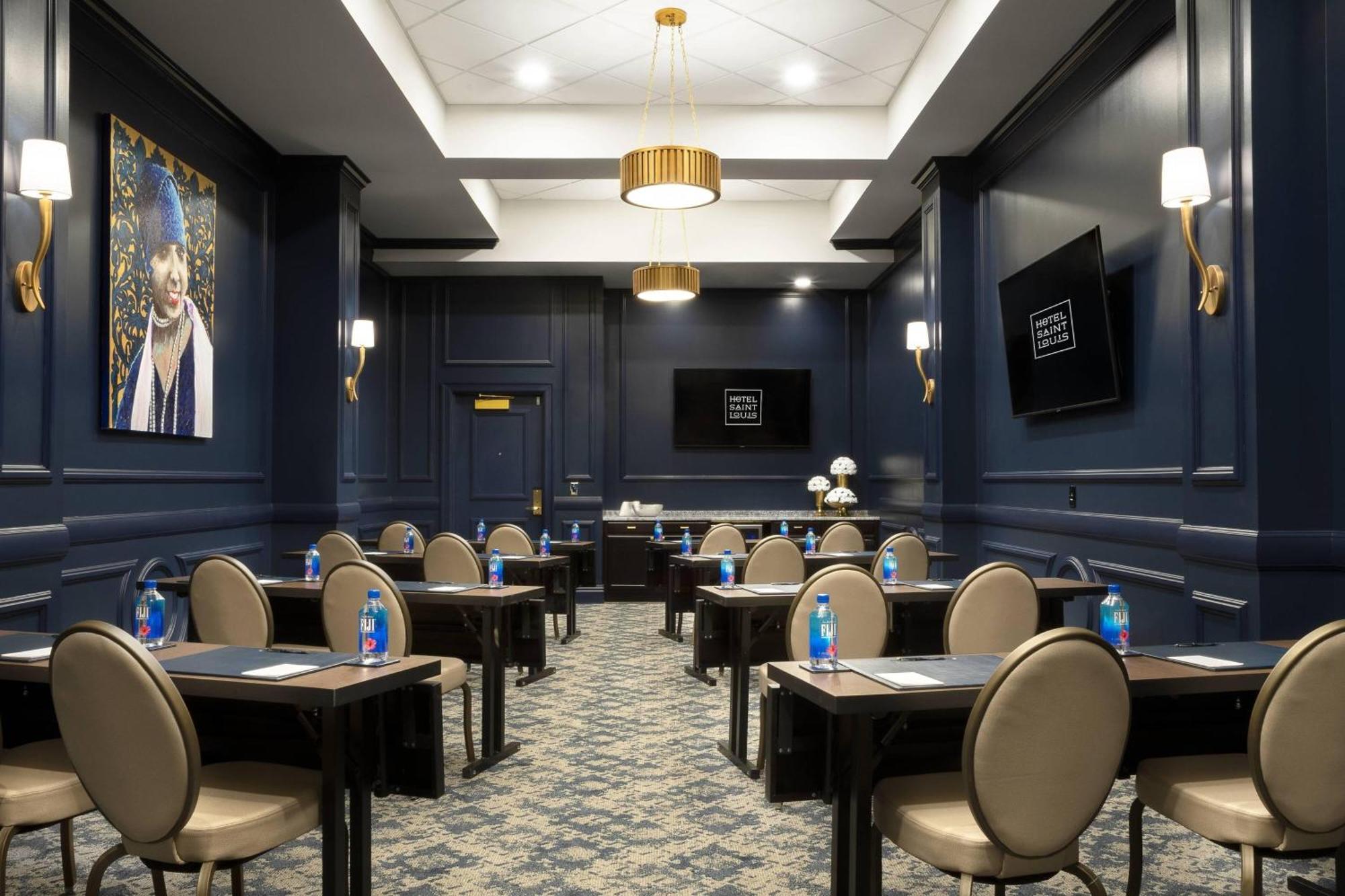 Hotel Louis, Autograph Collection