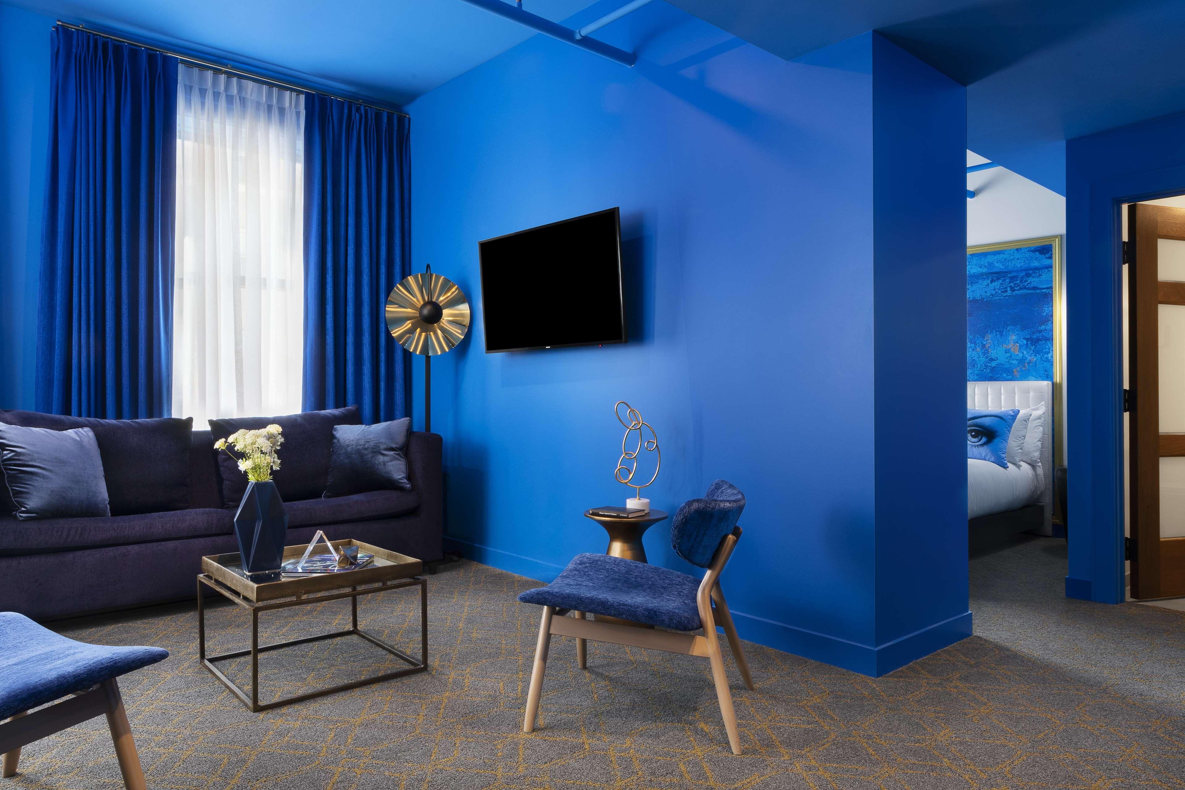 Angad Arts St. Louis, Tapestry Collection By Hilton