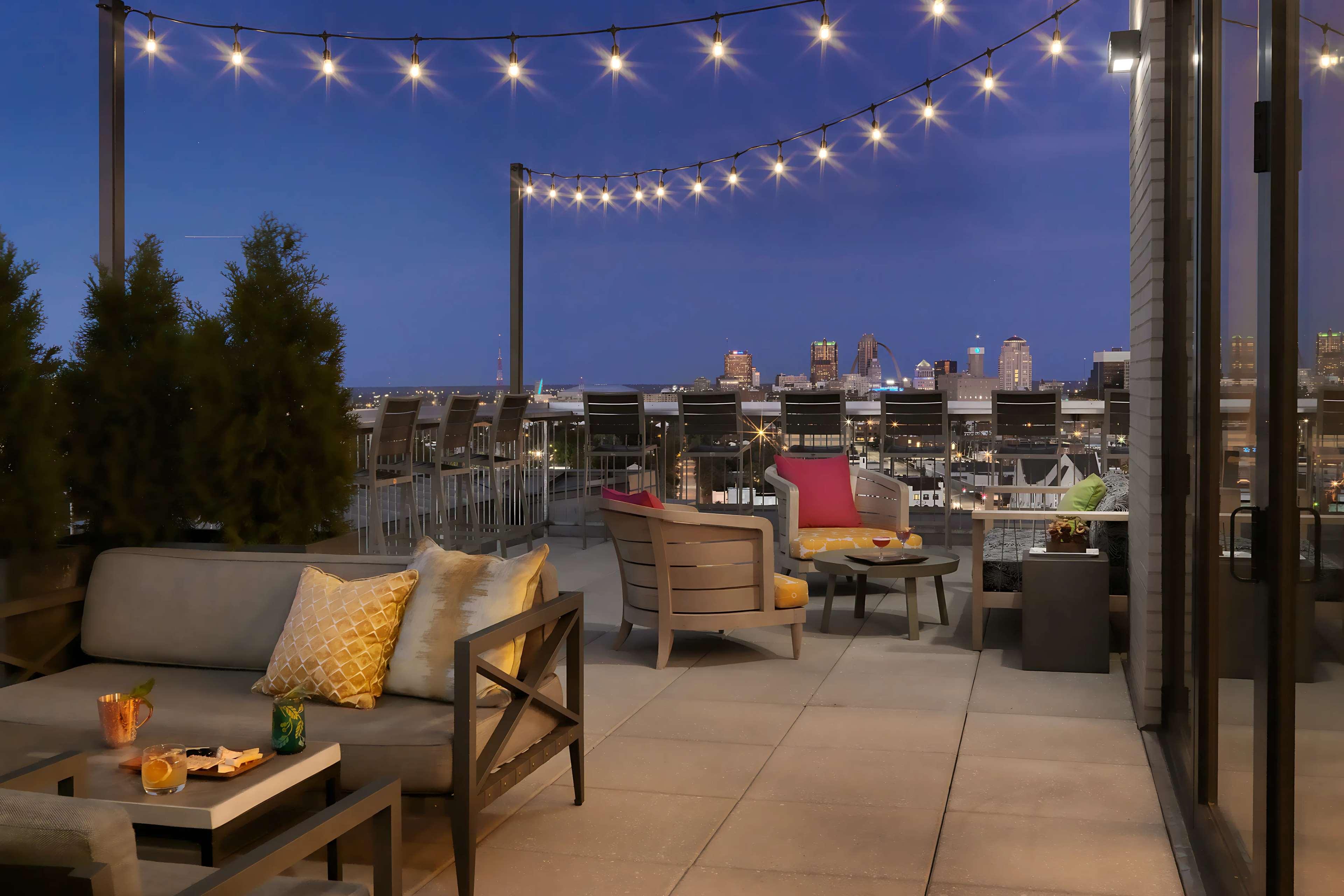 Angad Arts St. Louis, Tapestry Collection By Hilton 5*