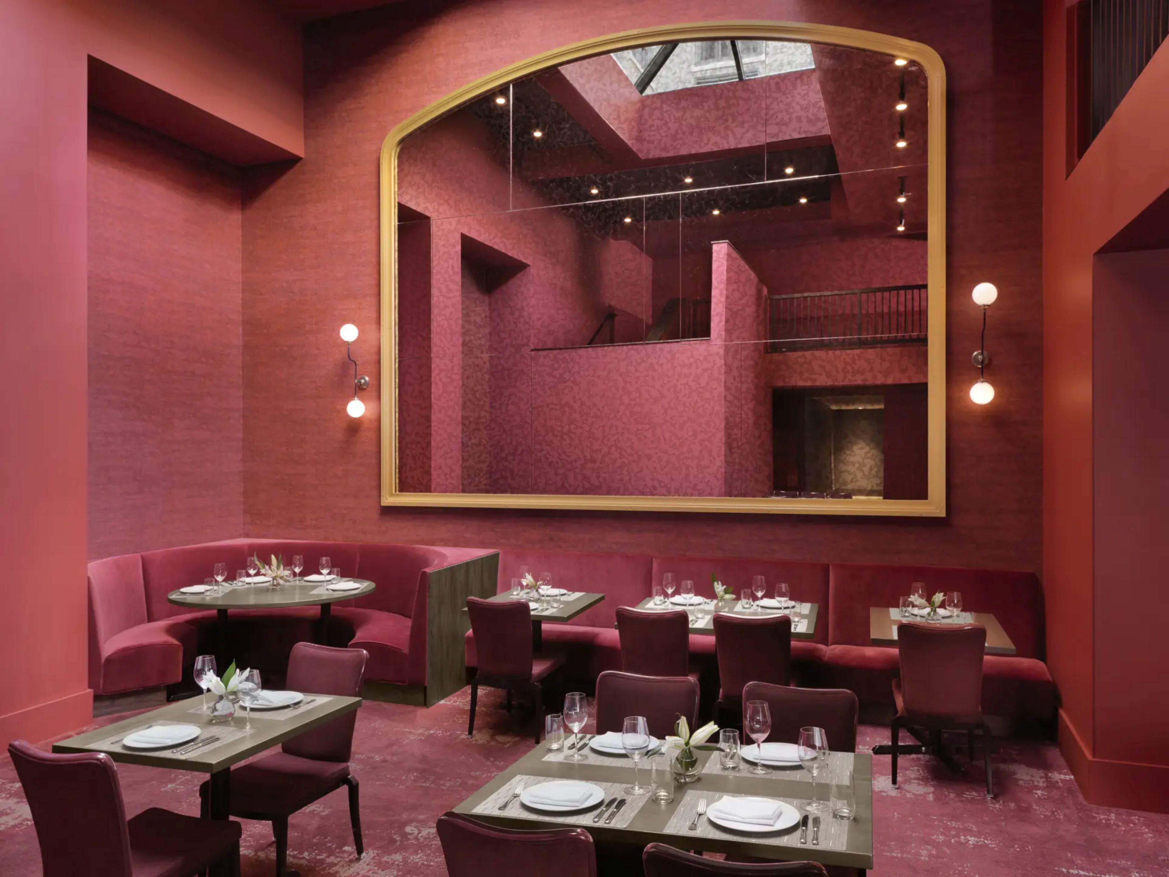 Angad Arts St. Louis, Tapestry Collection By Hilton 5*