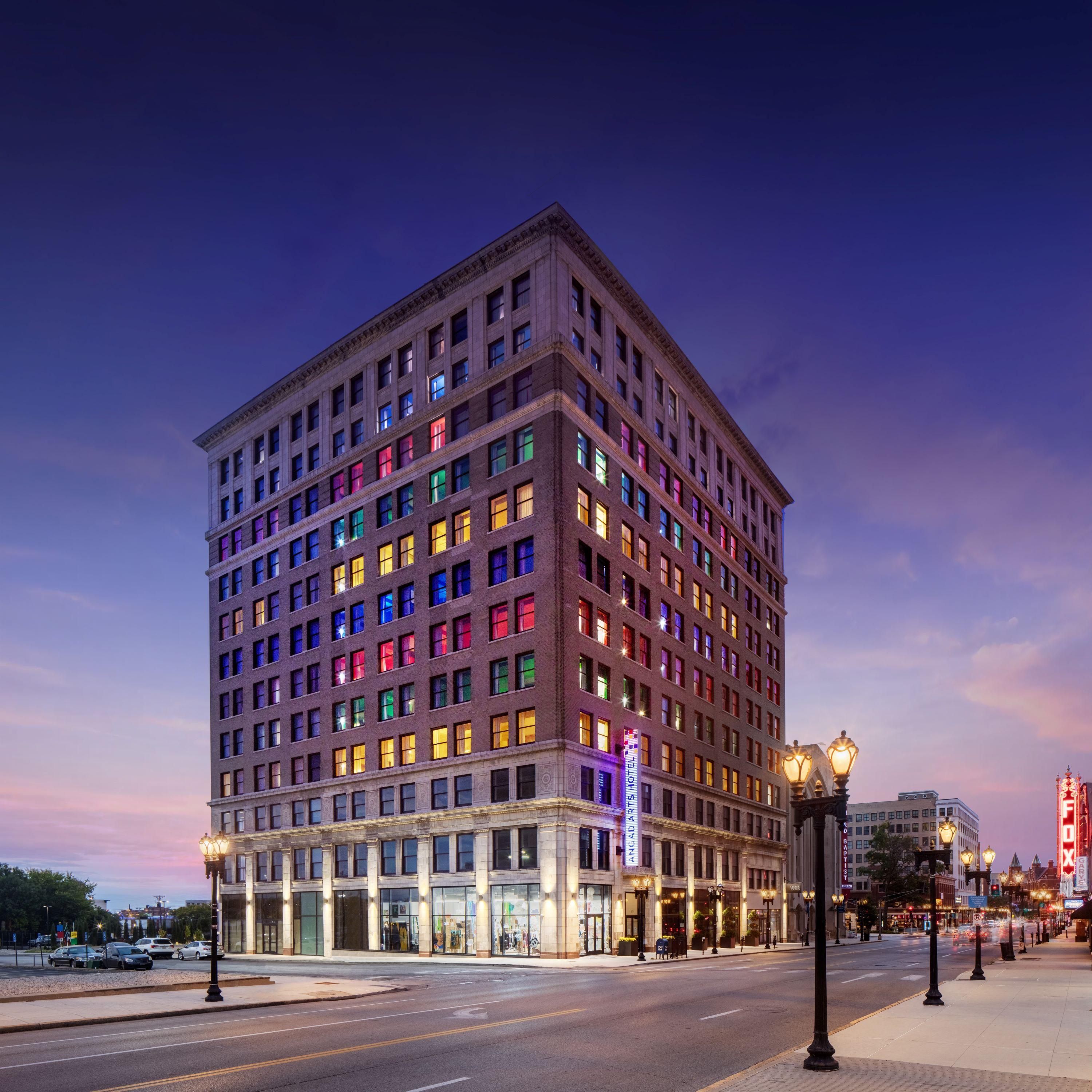 Angad Arts St. Louis, Tapestry Collection By Hilton Hotel Saint Louis
