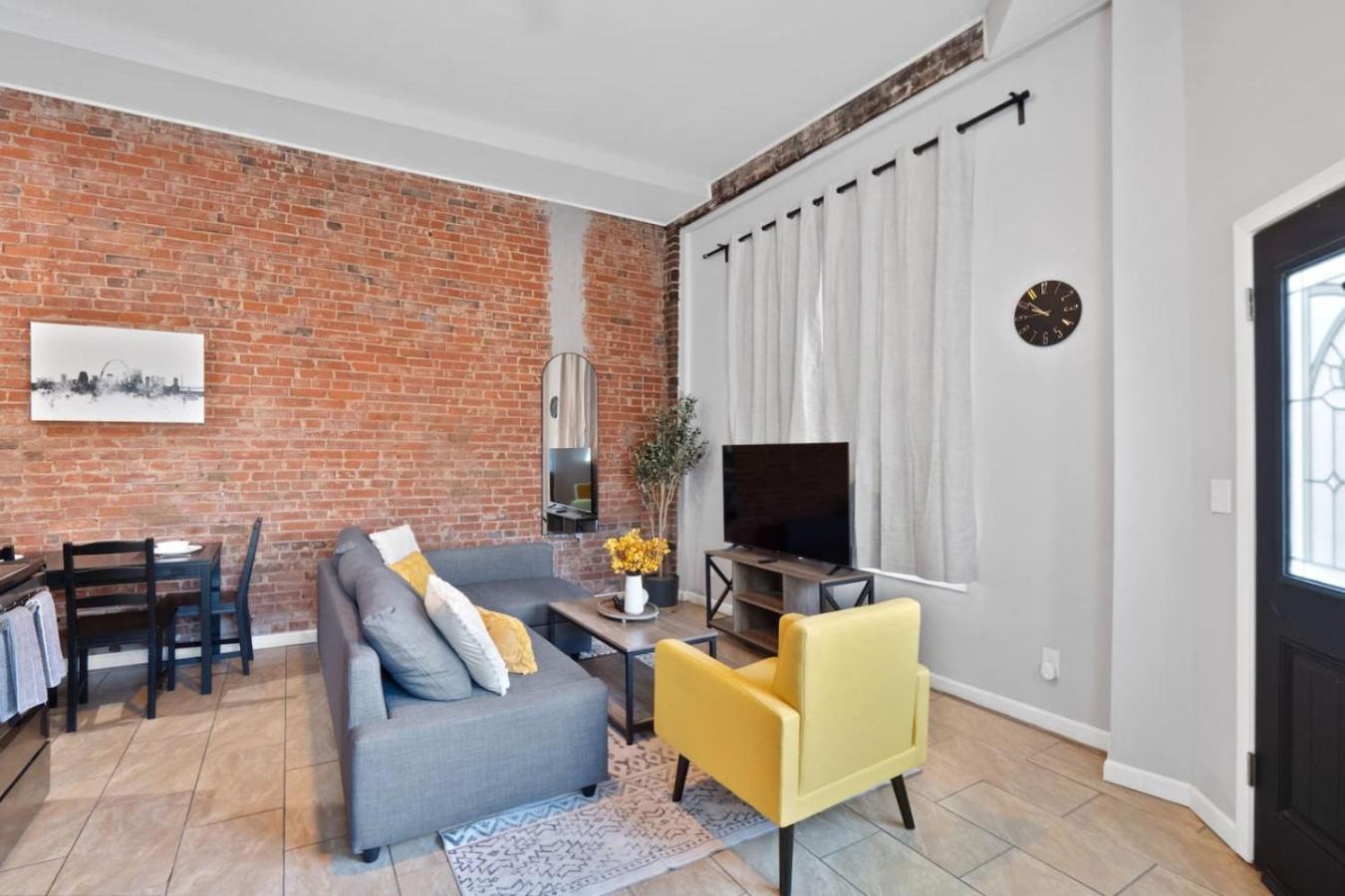 St Louis The Cozy Corner 2br Unit Apartment *