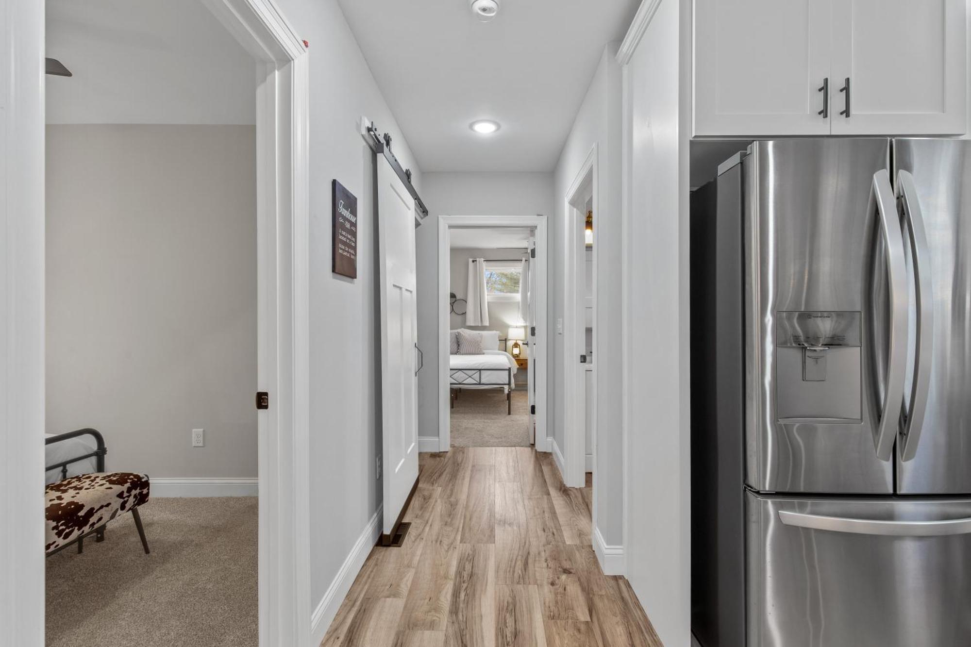 Blue Door | Jz Vacation Holiday home Saint Louis