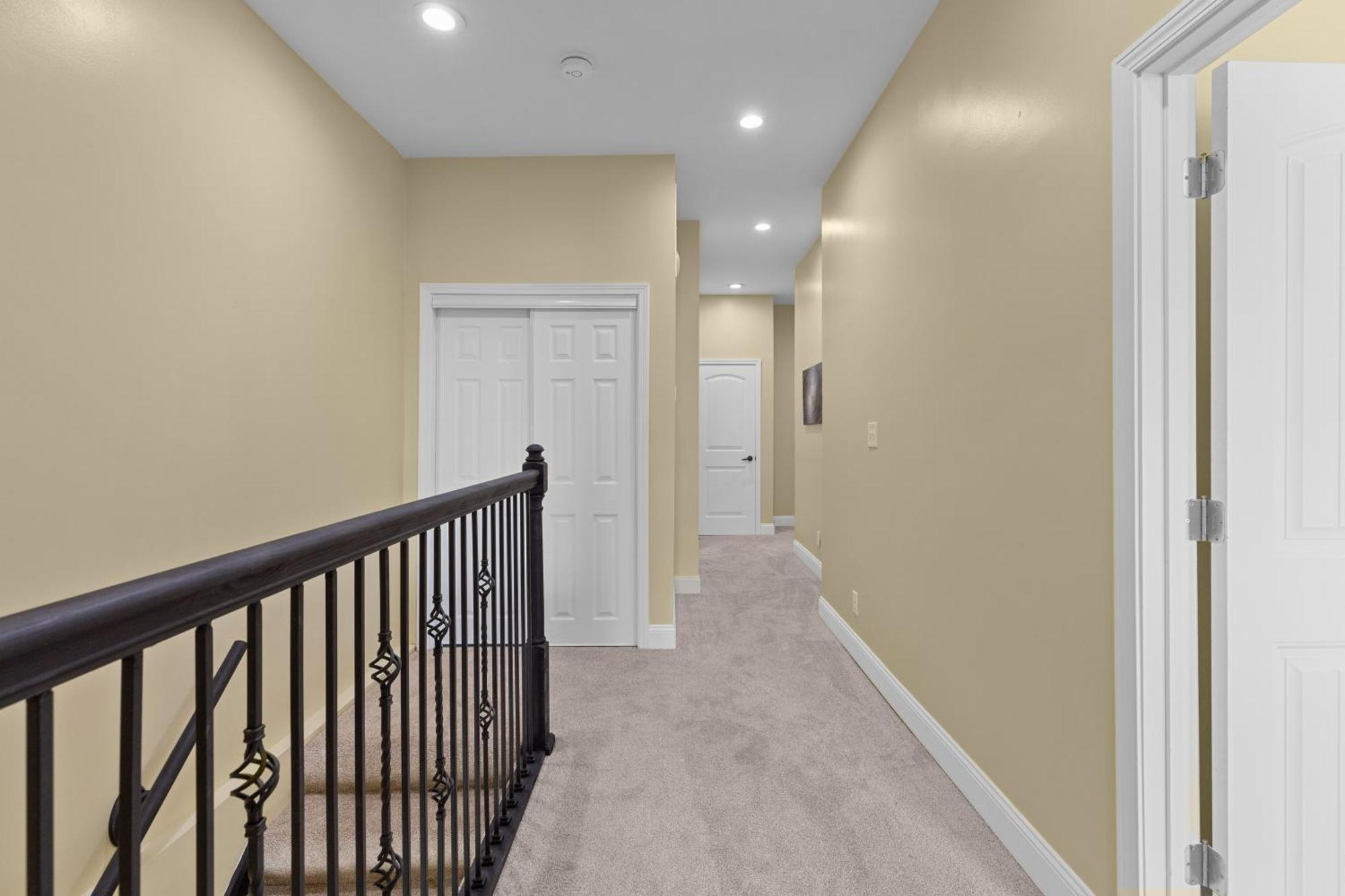 Red Brick Hideaway | Jz Vacation Saint Louis