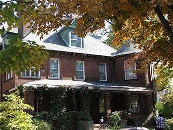 Bed & Breakfast Lehmann House 3*