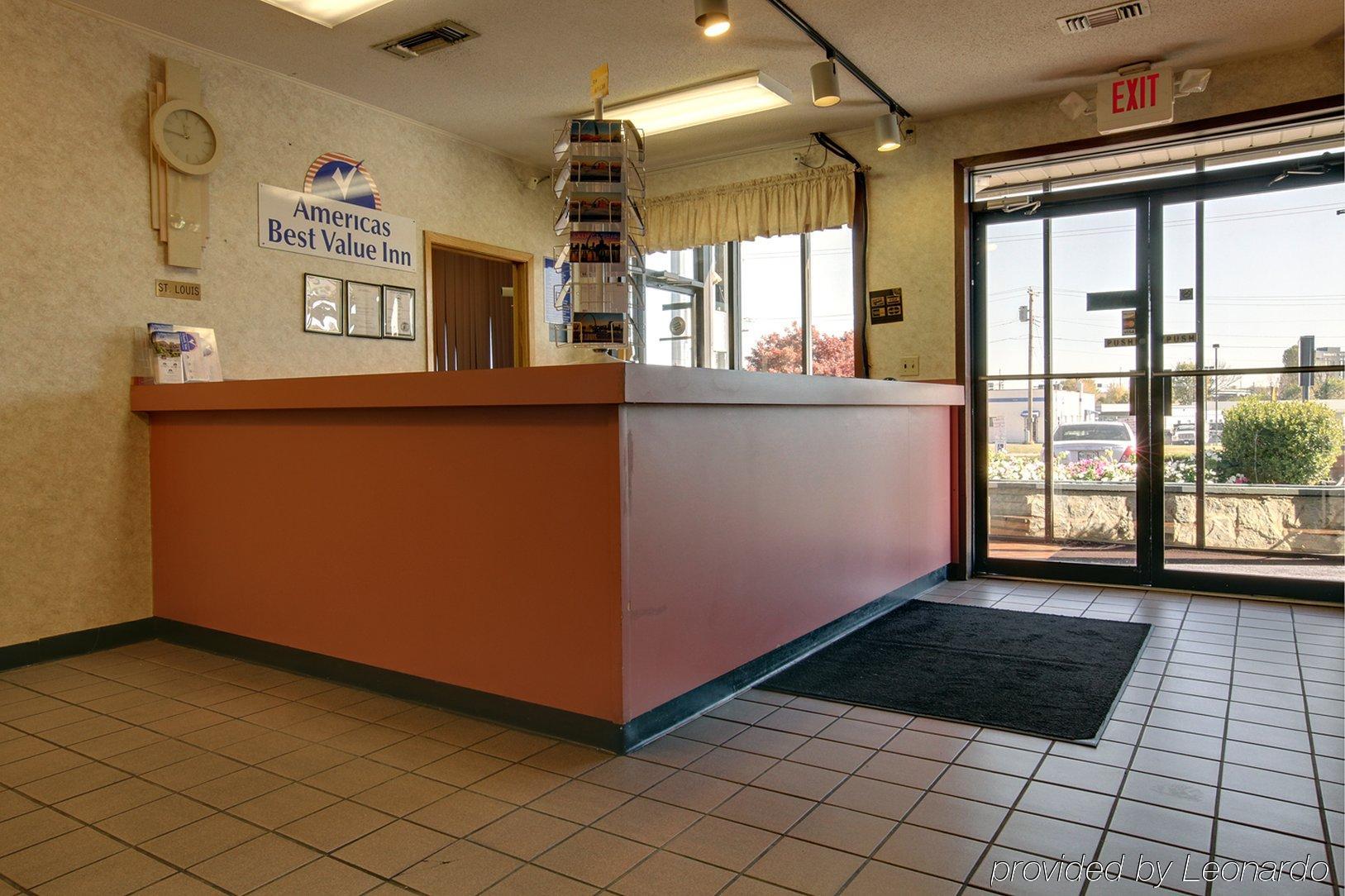 Hotel Oyo St. Louis Lambert Airport 2*