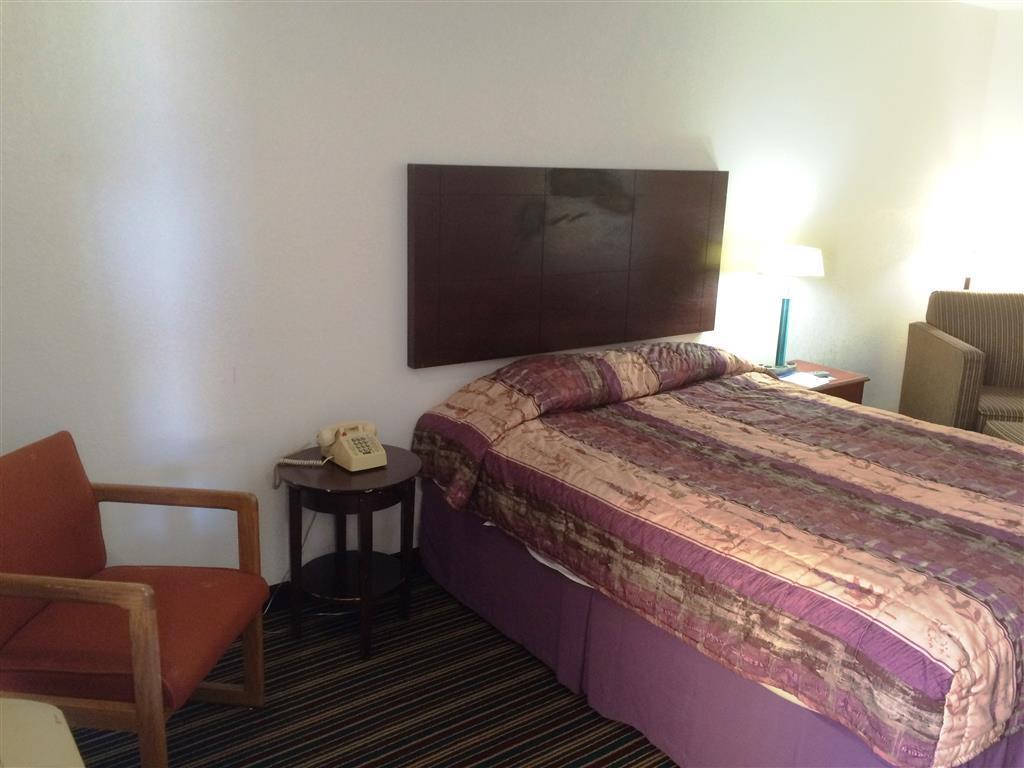 Oyo St. Louis Lambert Airport Hotel