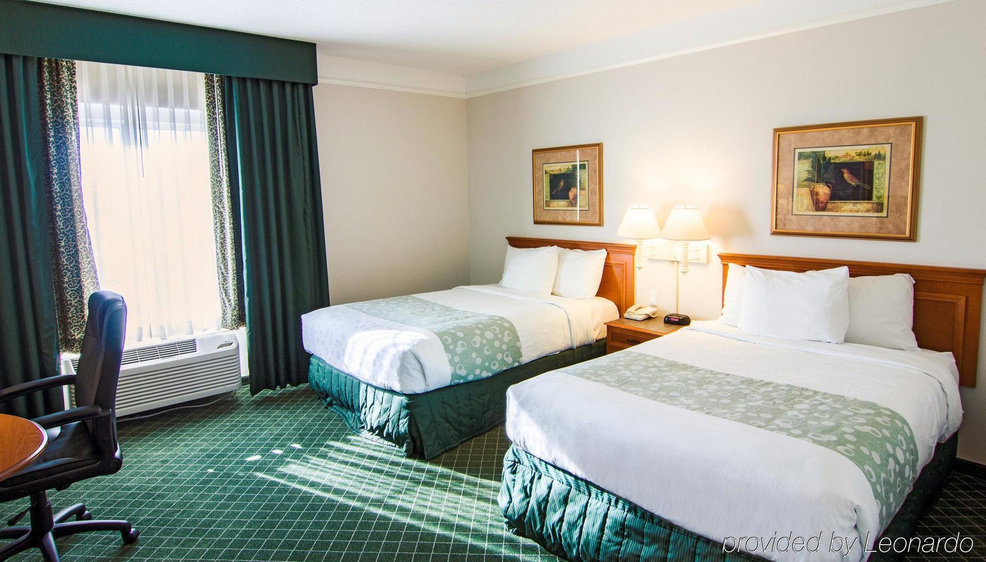 La Quinta By Wyndham Westport Hotel 3*