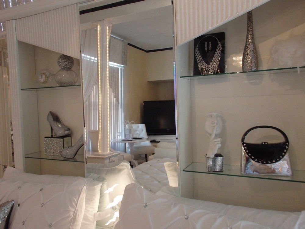 West End 3*
