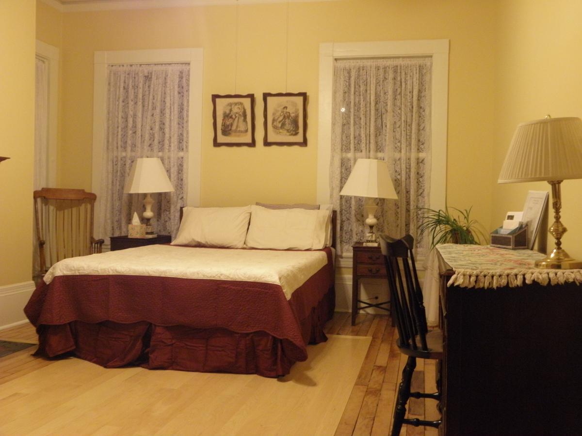 Lehmann House Bed & Breakfast 3*