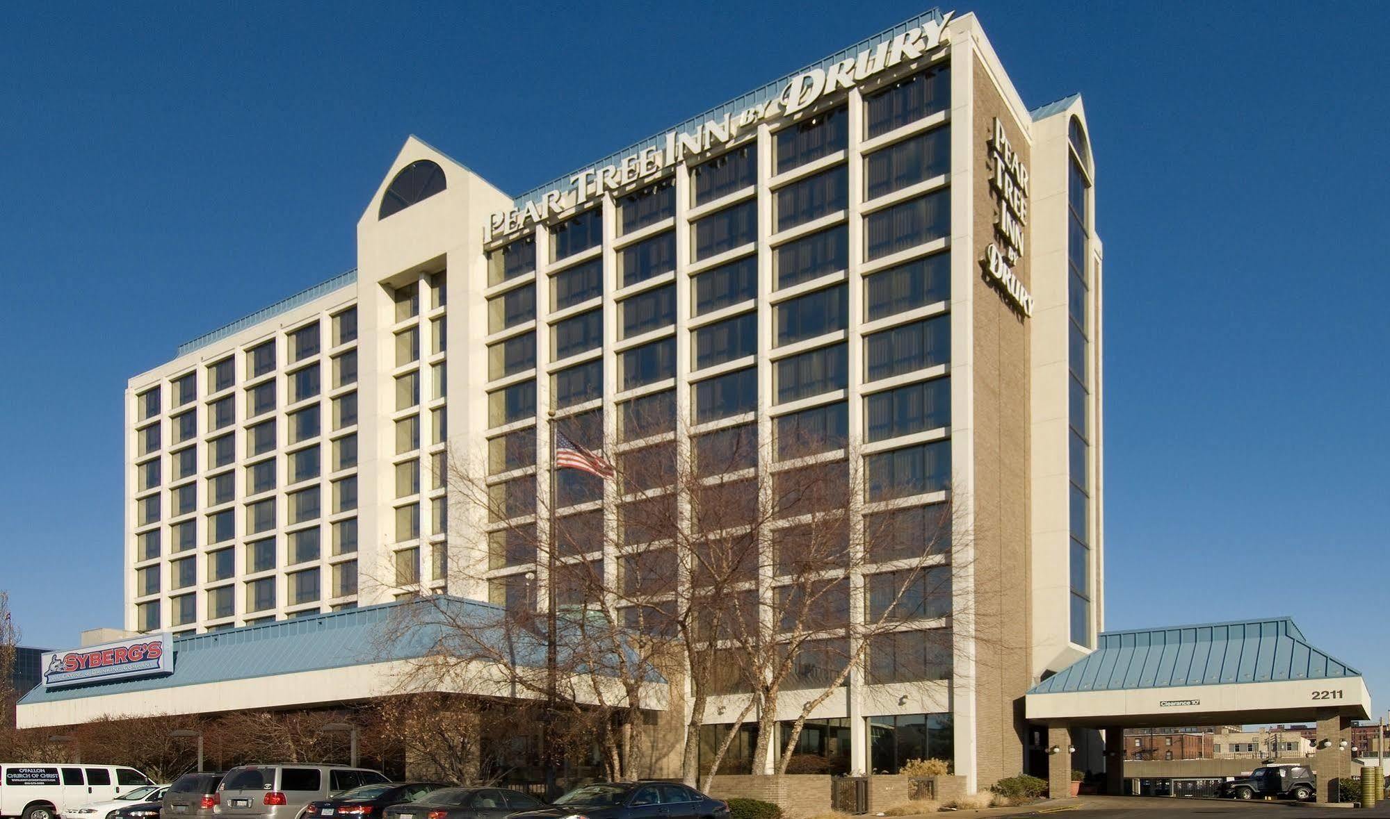 Hotel Pear Tree Near Union Station
