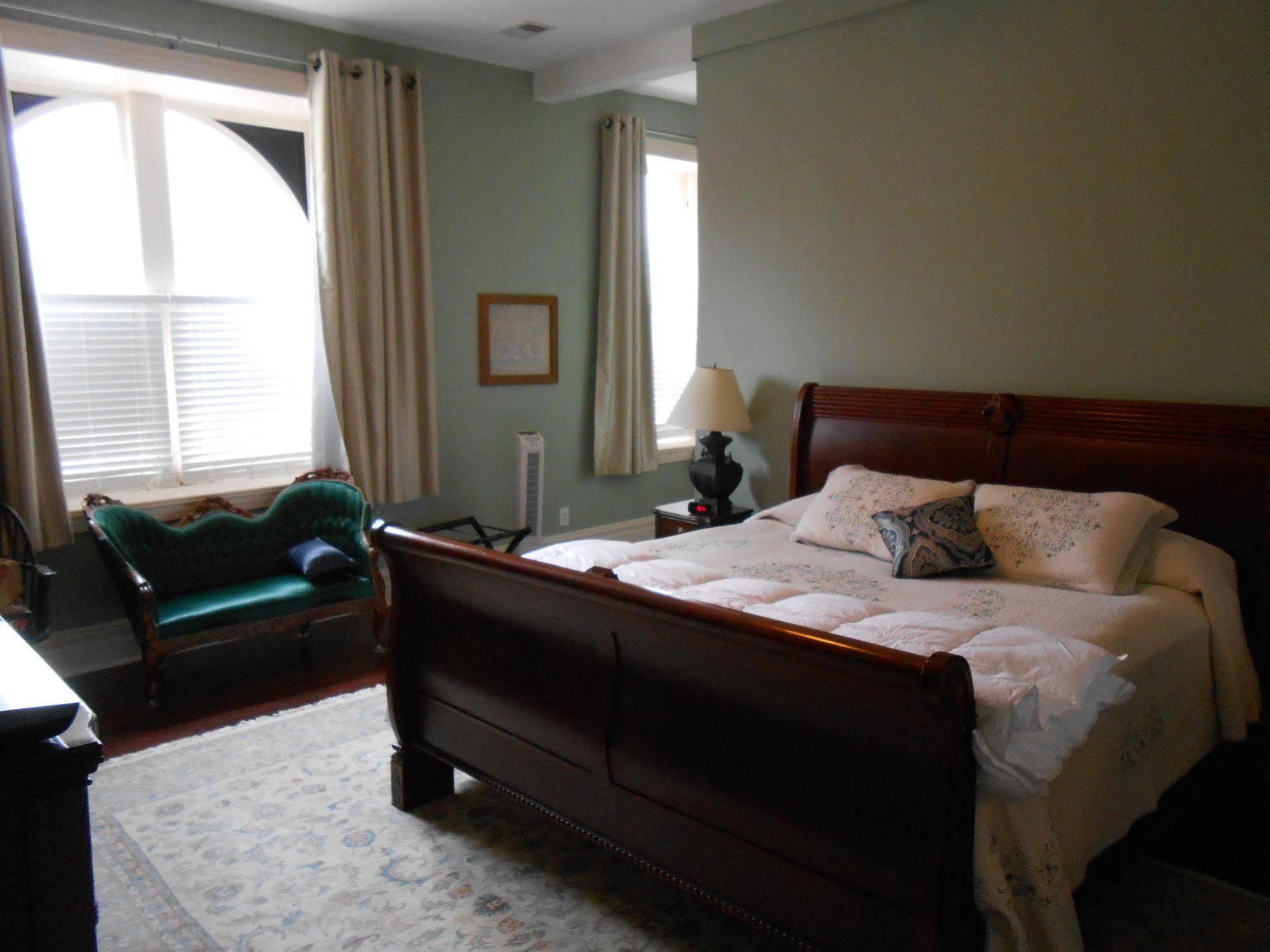 Bed & Breakfast Benton Park 2*