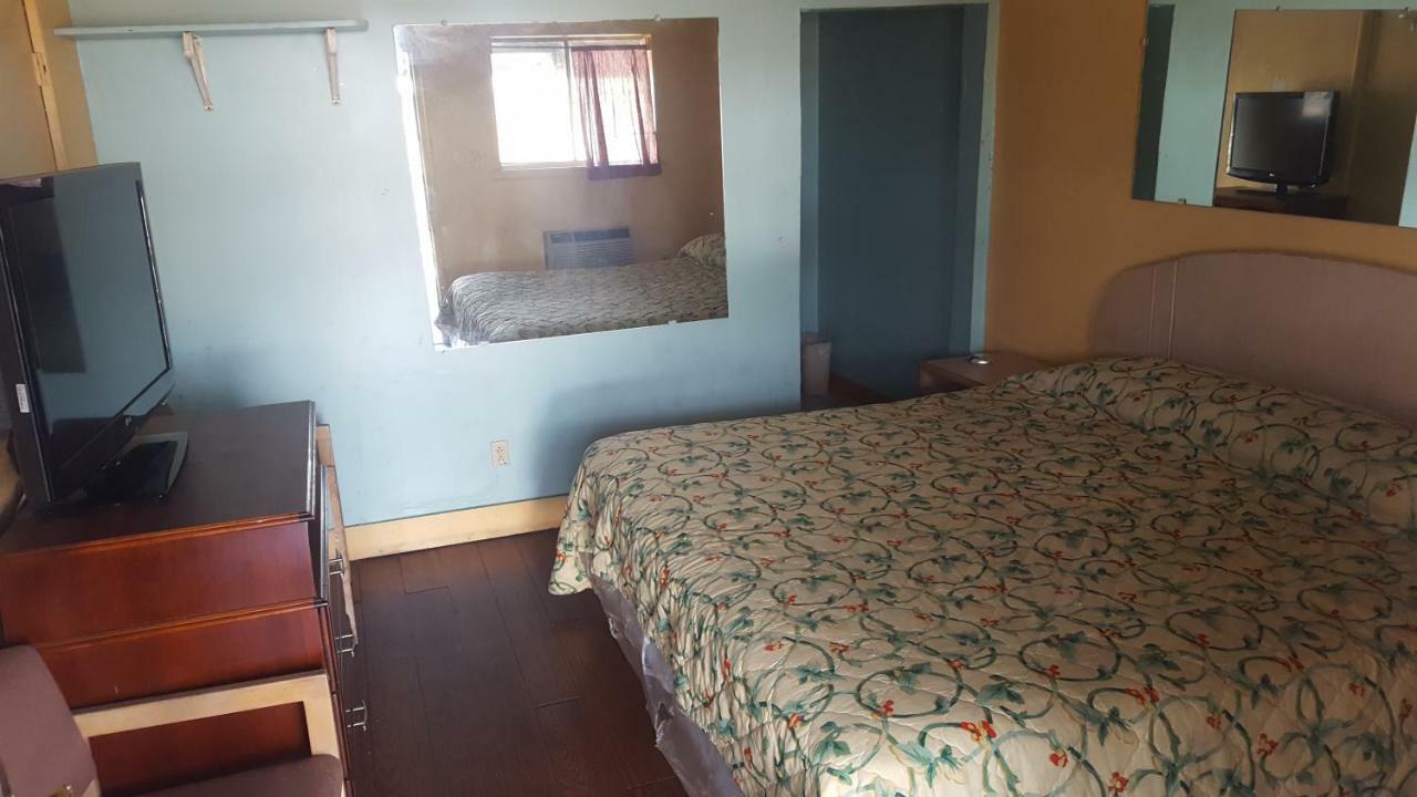 Guest Host Motel