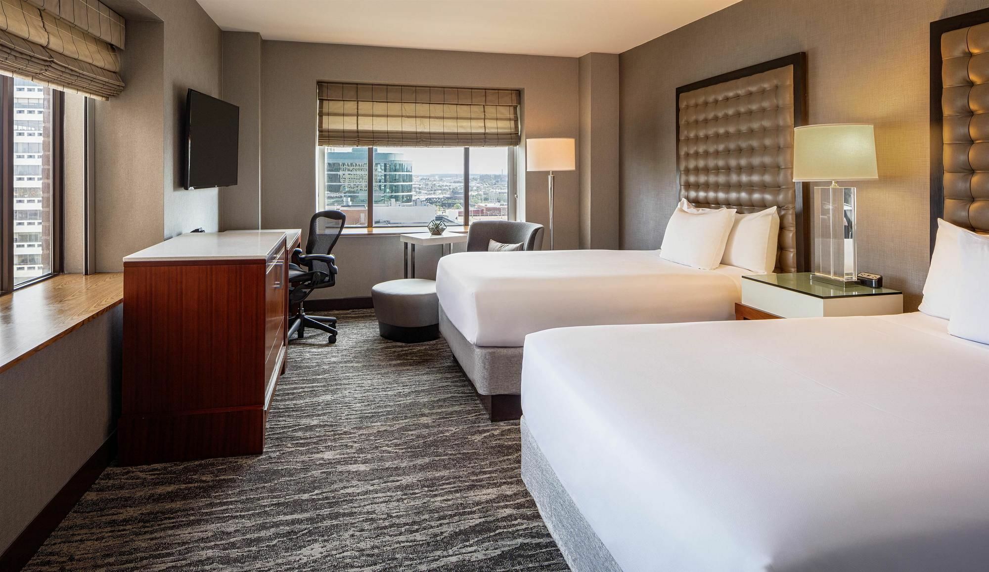 Hyatt Regency At The Arch Hotel 4*
