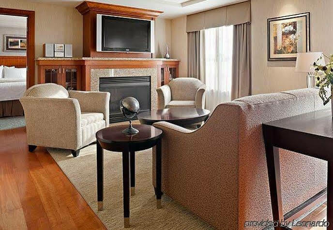 By Marriott Downtown Hotel Saint Louis