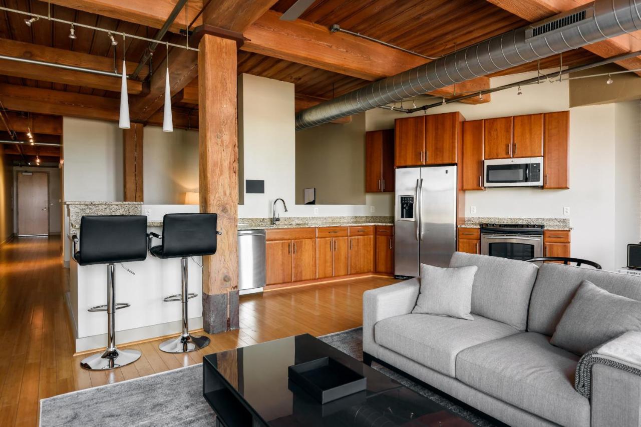 Spacious Dt 2br With Gym By Zencity * Saint Louis
