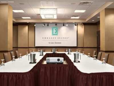 Embassy - Downtown Hotel 4*