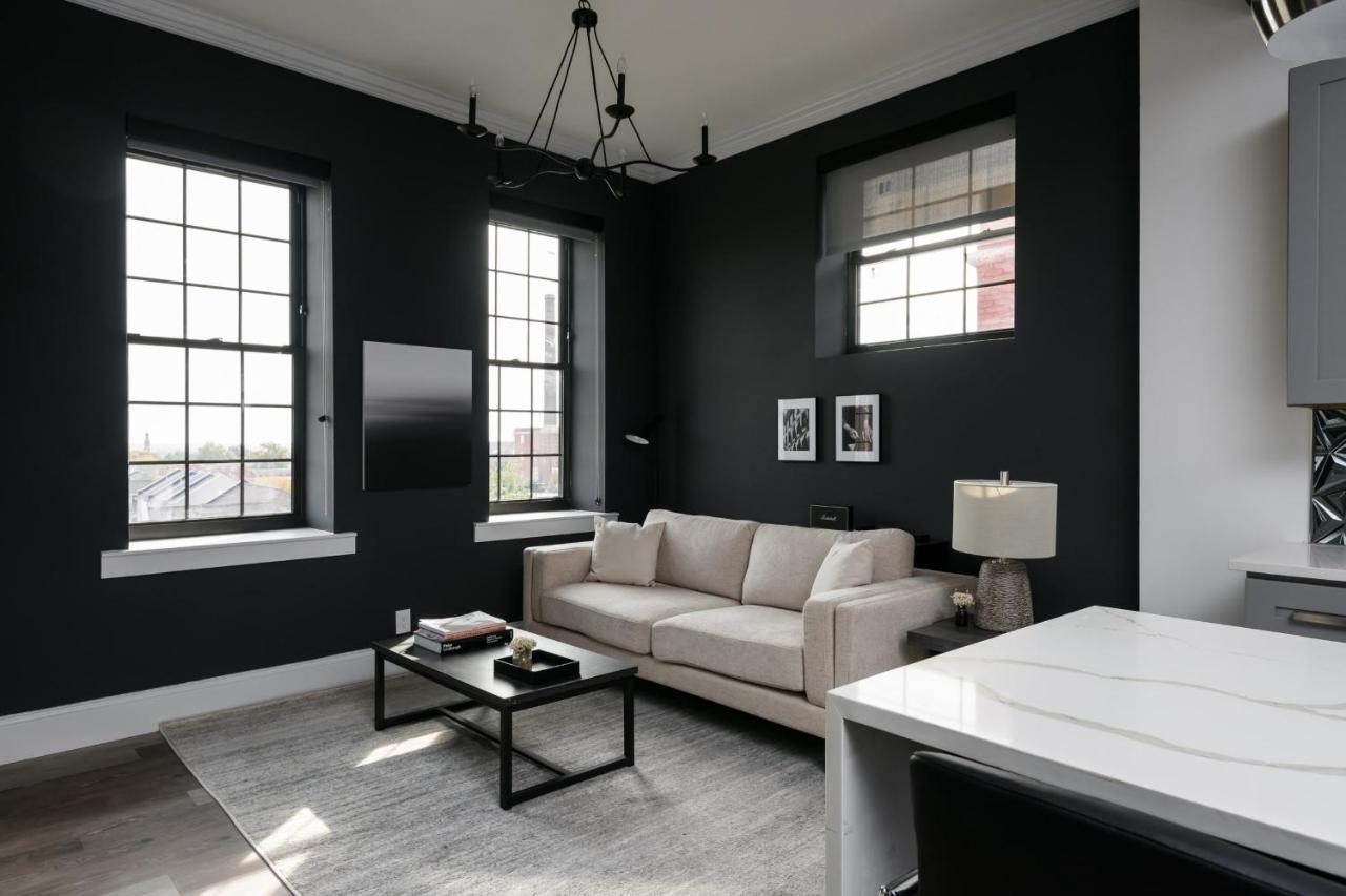 Frontdesk Beautiful 1 Bedroom Apt With View Apartment