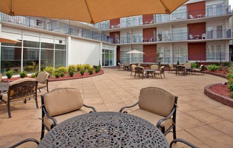 Express West End By Ihg Hotel Saint Louis
