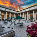 The Knight Center At Washington University