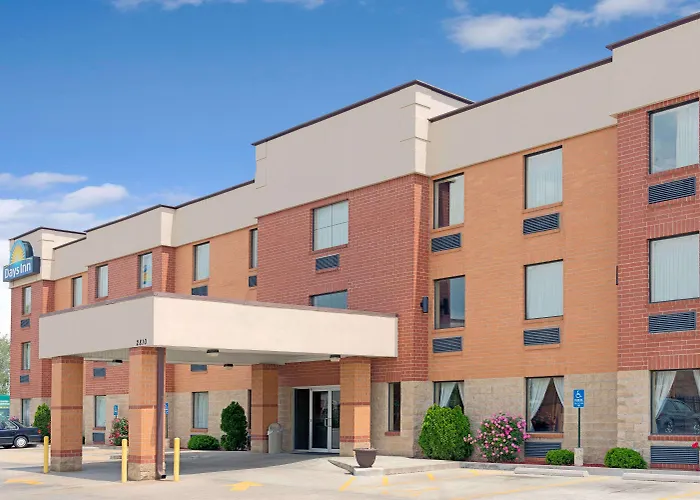 Days Inn By Wyndham Downtown St. Louis