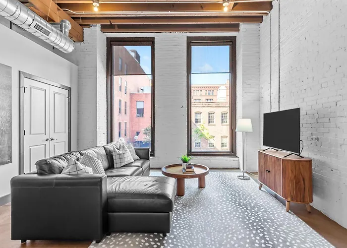 2Br Loft-Parking-Gym-Roof Deck-3M