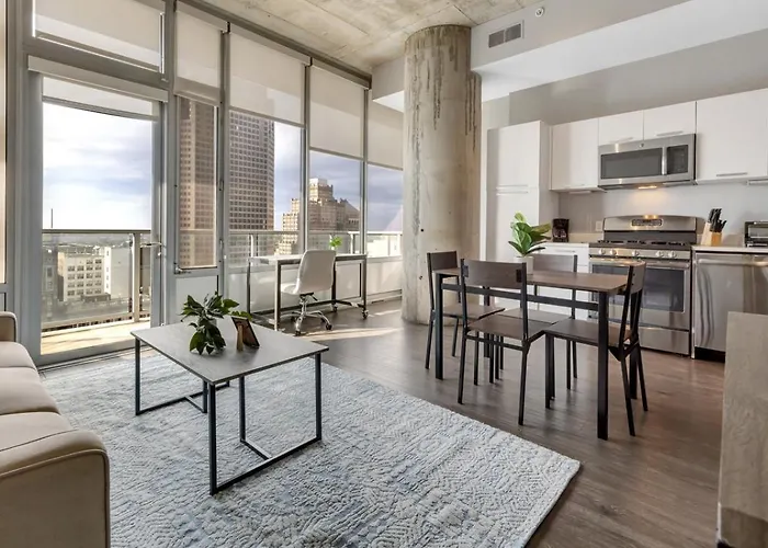 Towers 2103 I Luxury I Stunning Views!