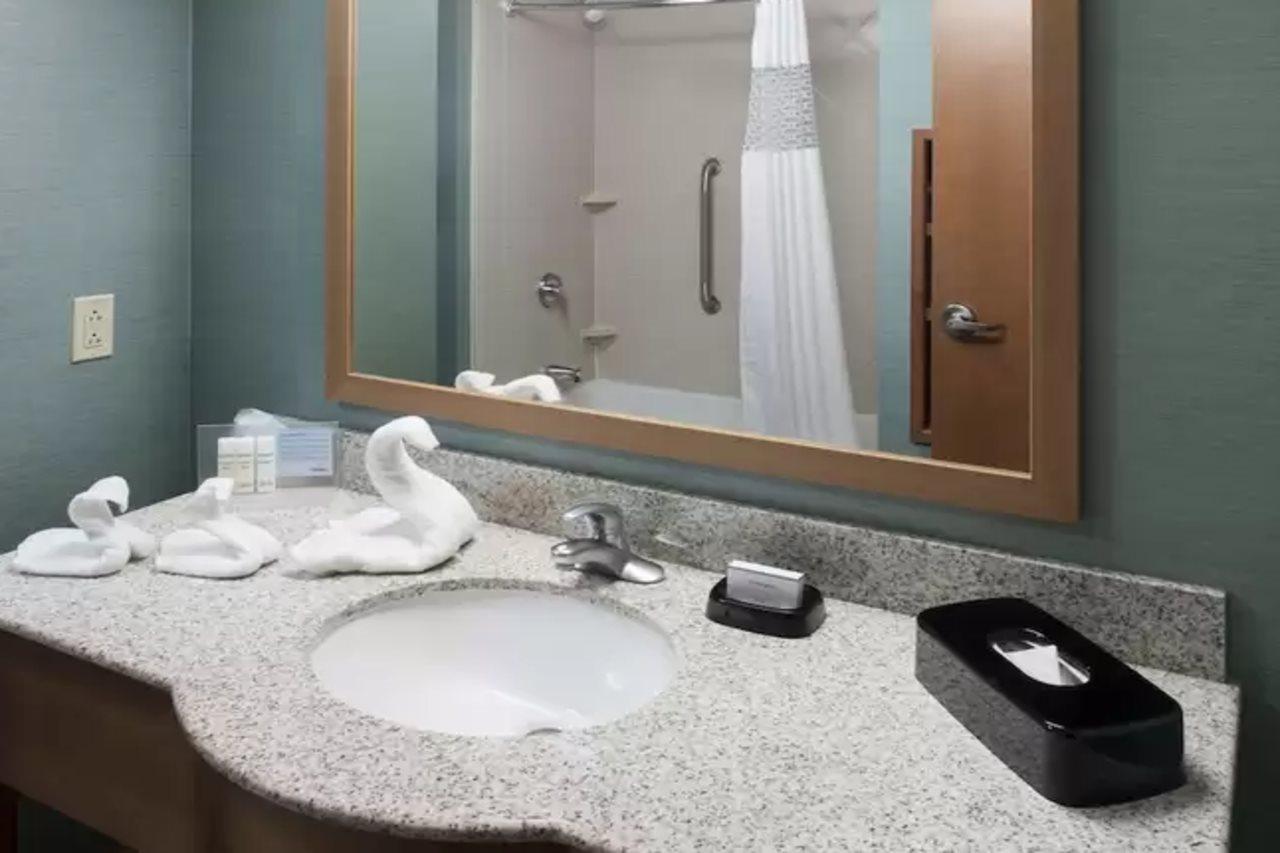 Hotel Hampton & At Forest Park Saint Louis
