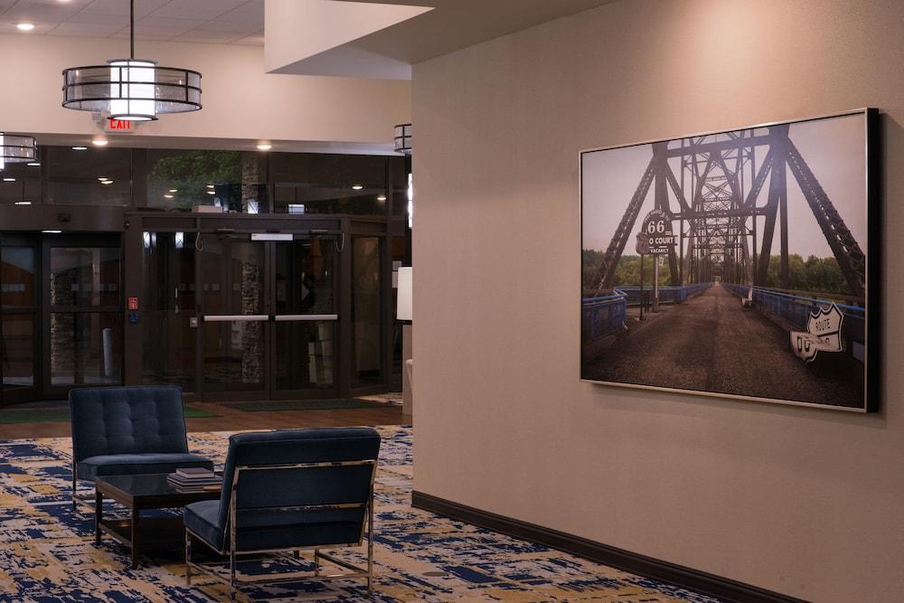 Days By Wyndham Downtown Hotel