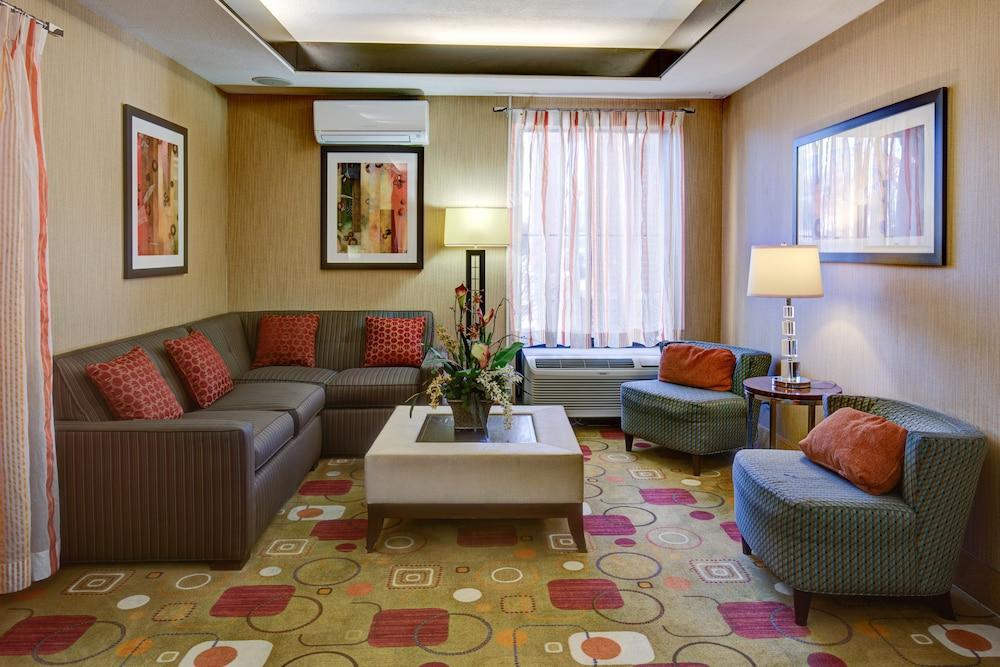 Comfort & Hotel Saint Louis