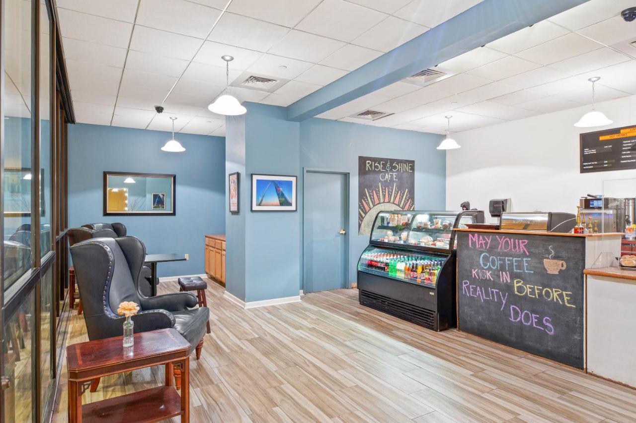 Oyo St Louis Downtown Center Mo Hotel 2*
