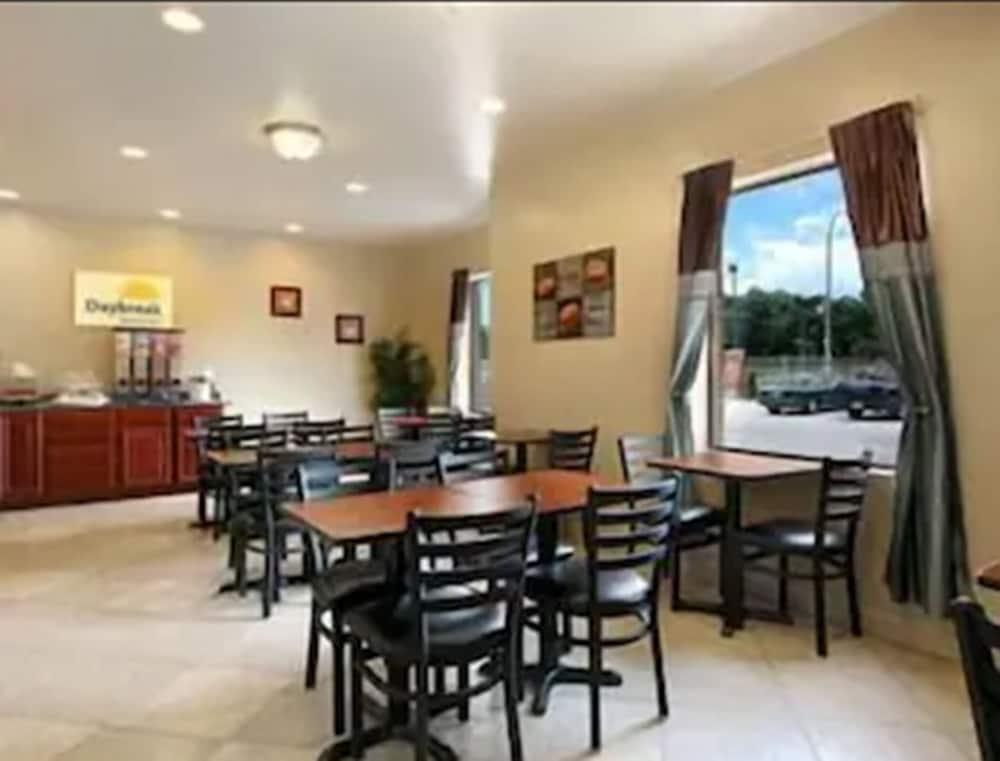 Hotel Days By Wyndham Downtown Saint Louis