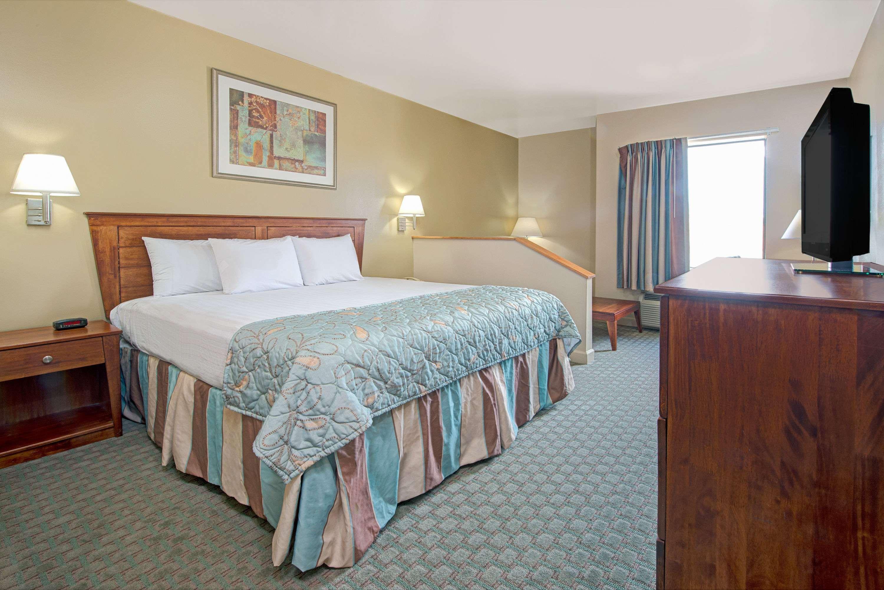 Days By Wyndham Downtown