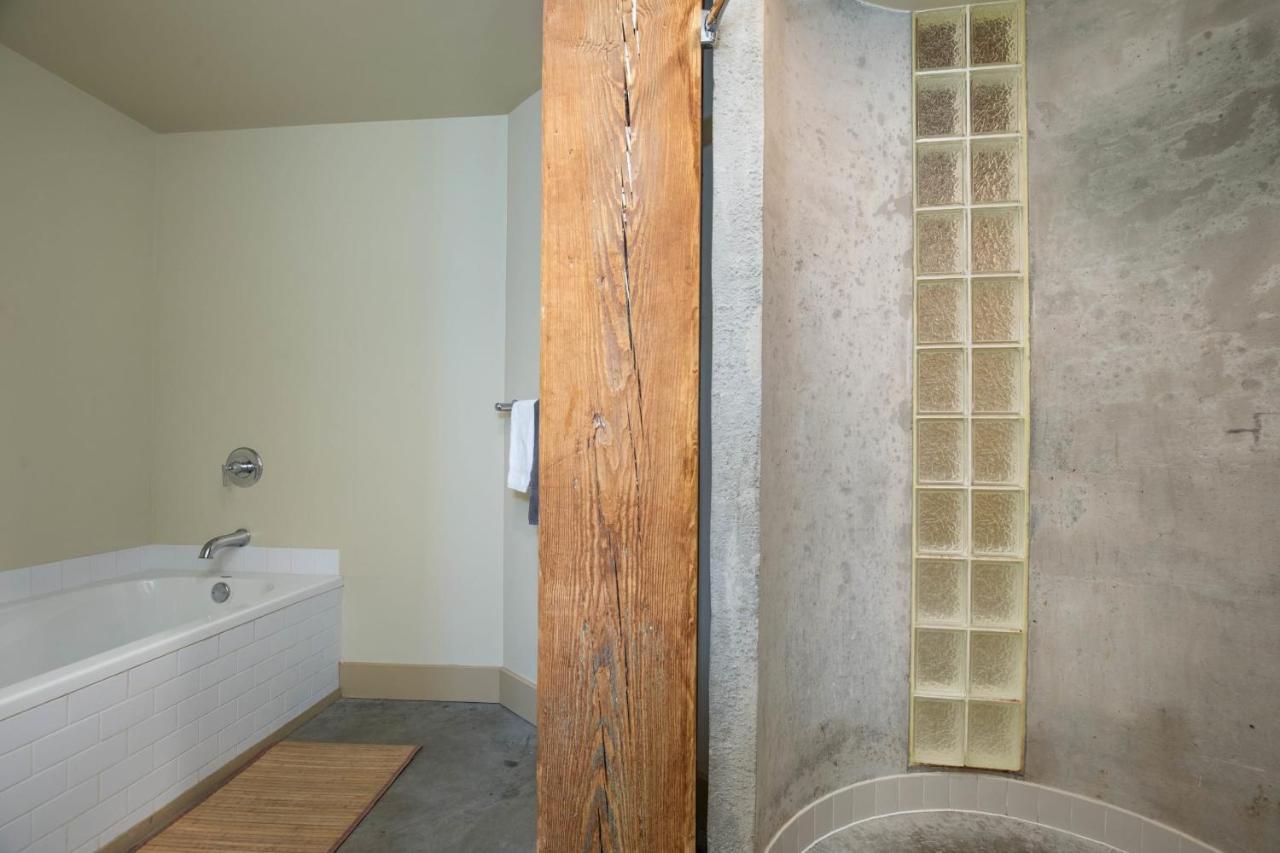 Frontdesk Open 2 Bedroom Apt Near Busch Stadium Apartment Saint Louis