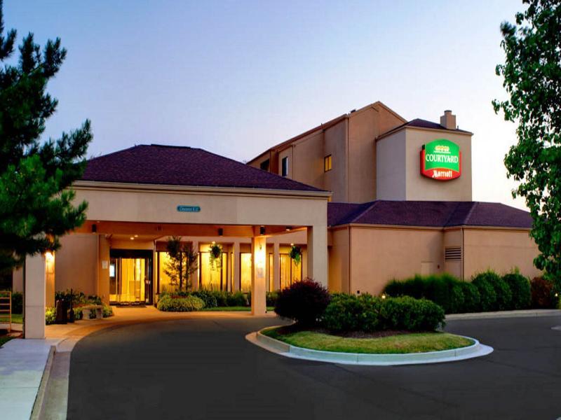 Courtyard By Marriott Downtown West 3*