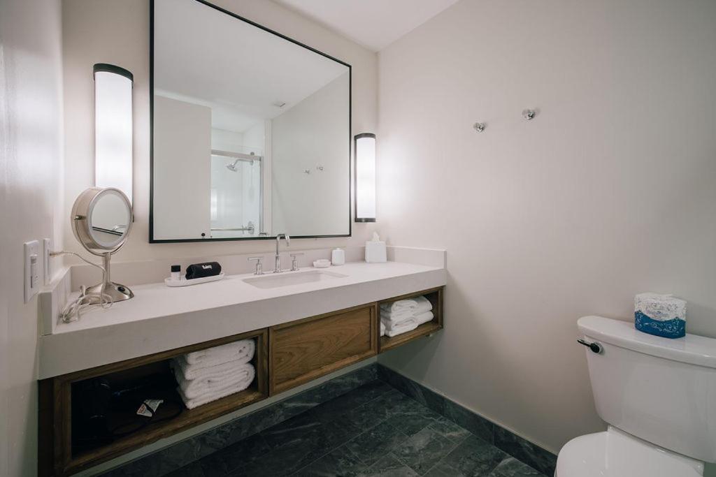 The Knight Center At Washington Hotel 2*