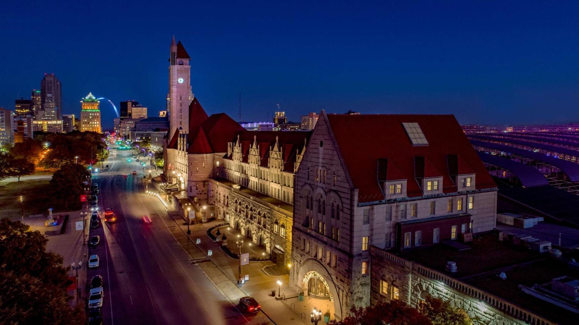 Union Station Hotel, Curio Collection By Hilton Hotel Saint Louis