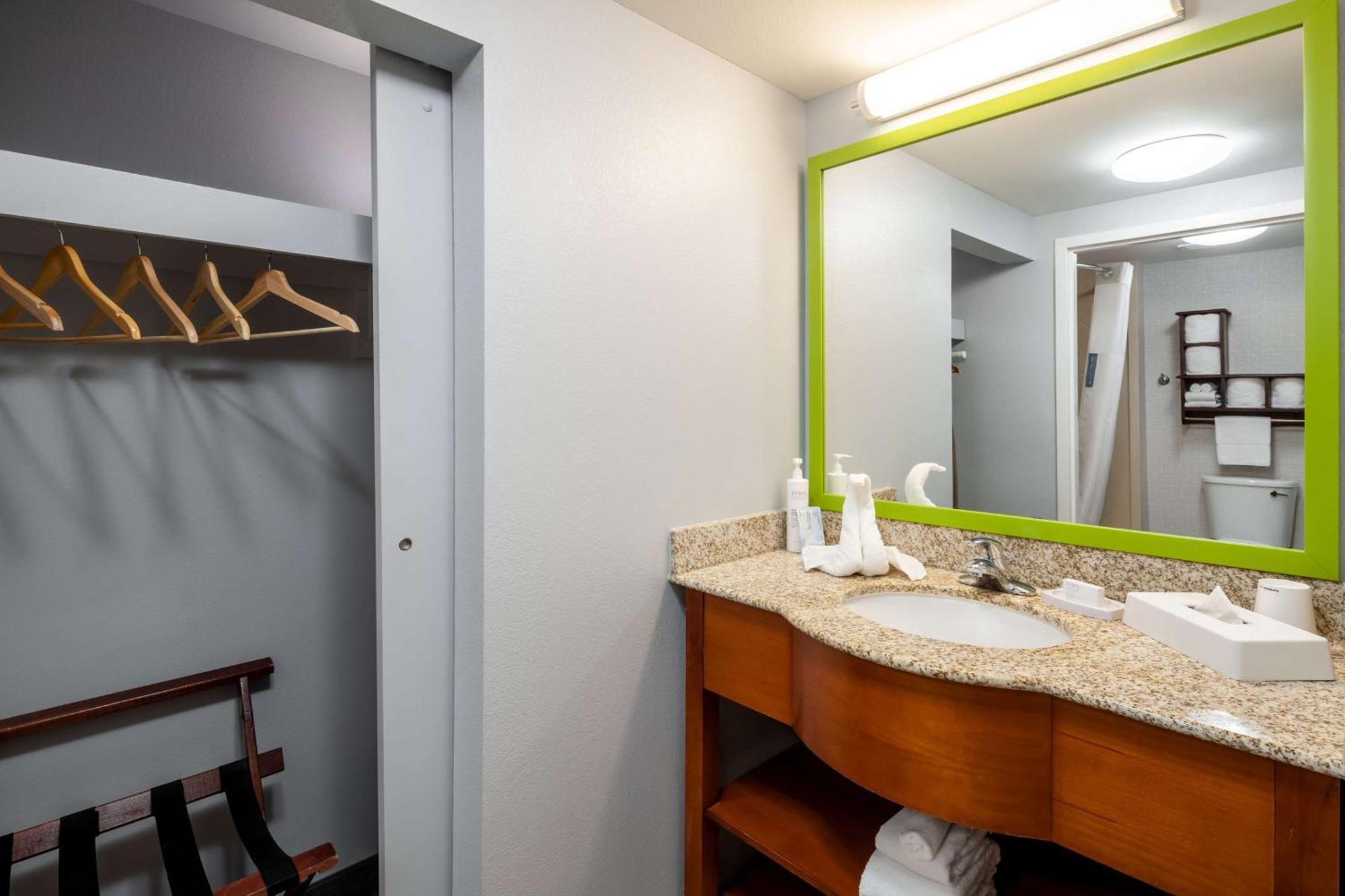 Hotel Hampton & At Forest Park Saint Louis