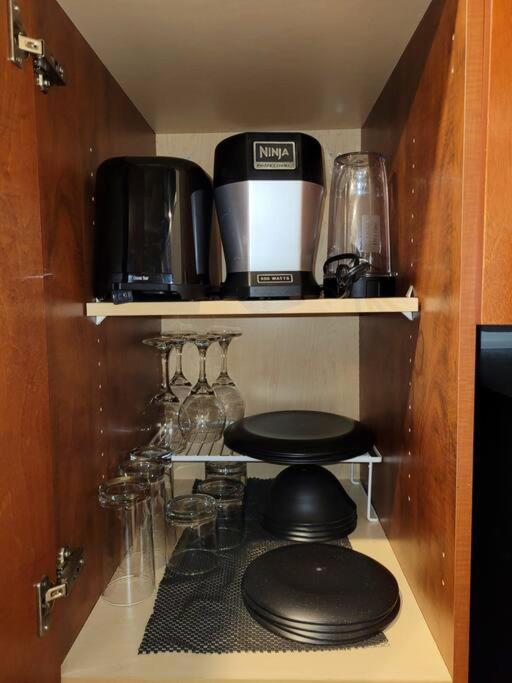 Staycation City Loft Free Gated Parking Apartment Saint Louis