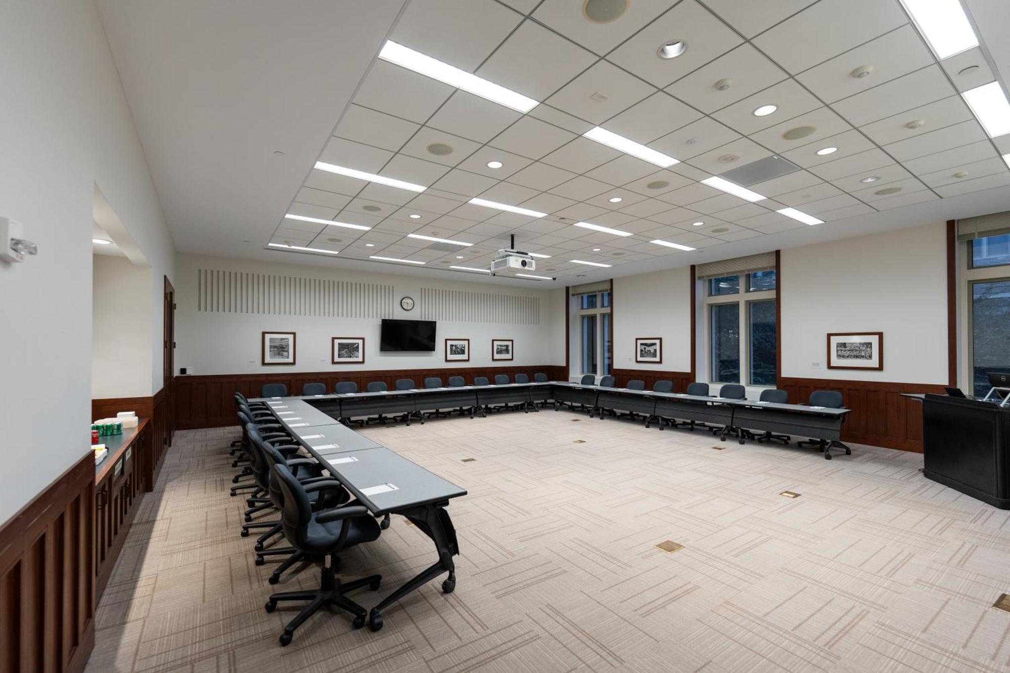 The Knight Center At Washington 2*