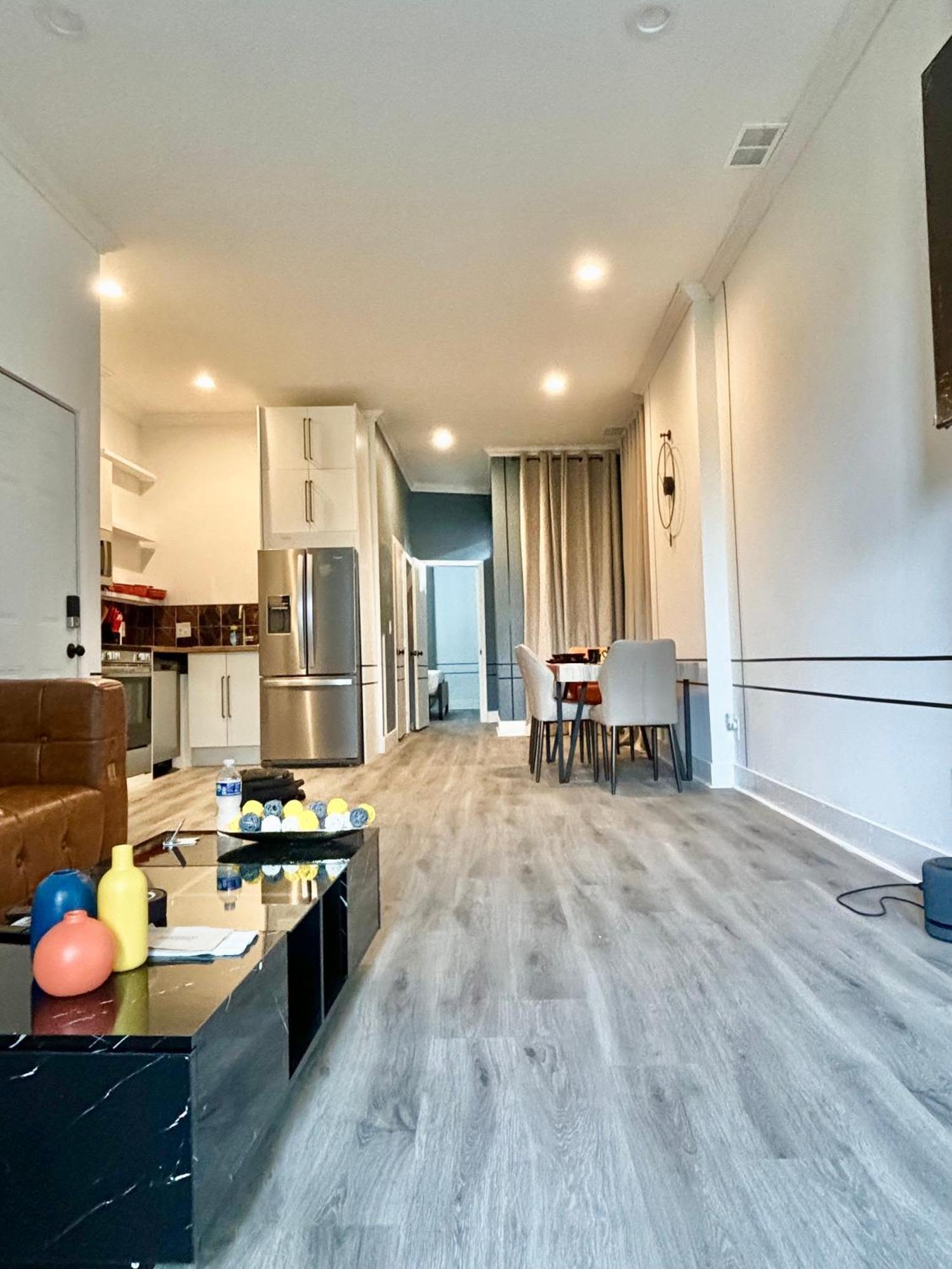 Beautiful Modern Muse With Need Within And Around Apartment Saint Louis