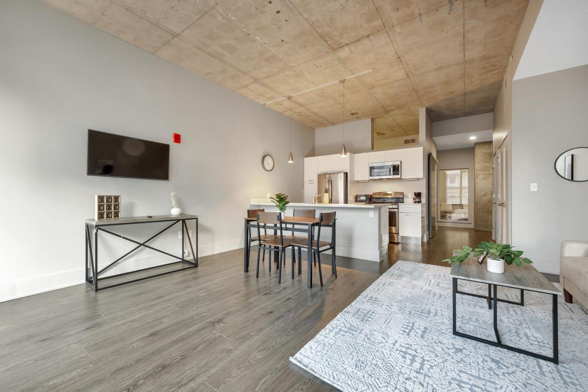 Towers At Opop 604 Spacios And Cozy 2 Bd 1 B * Saint Louis