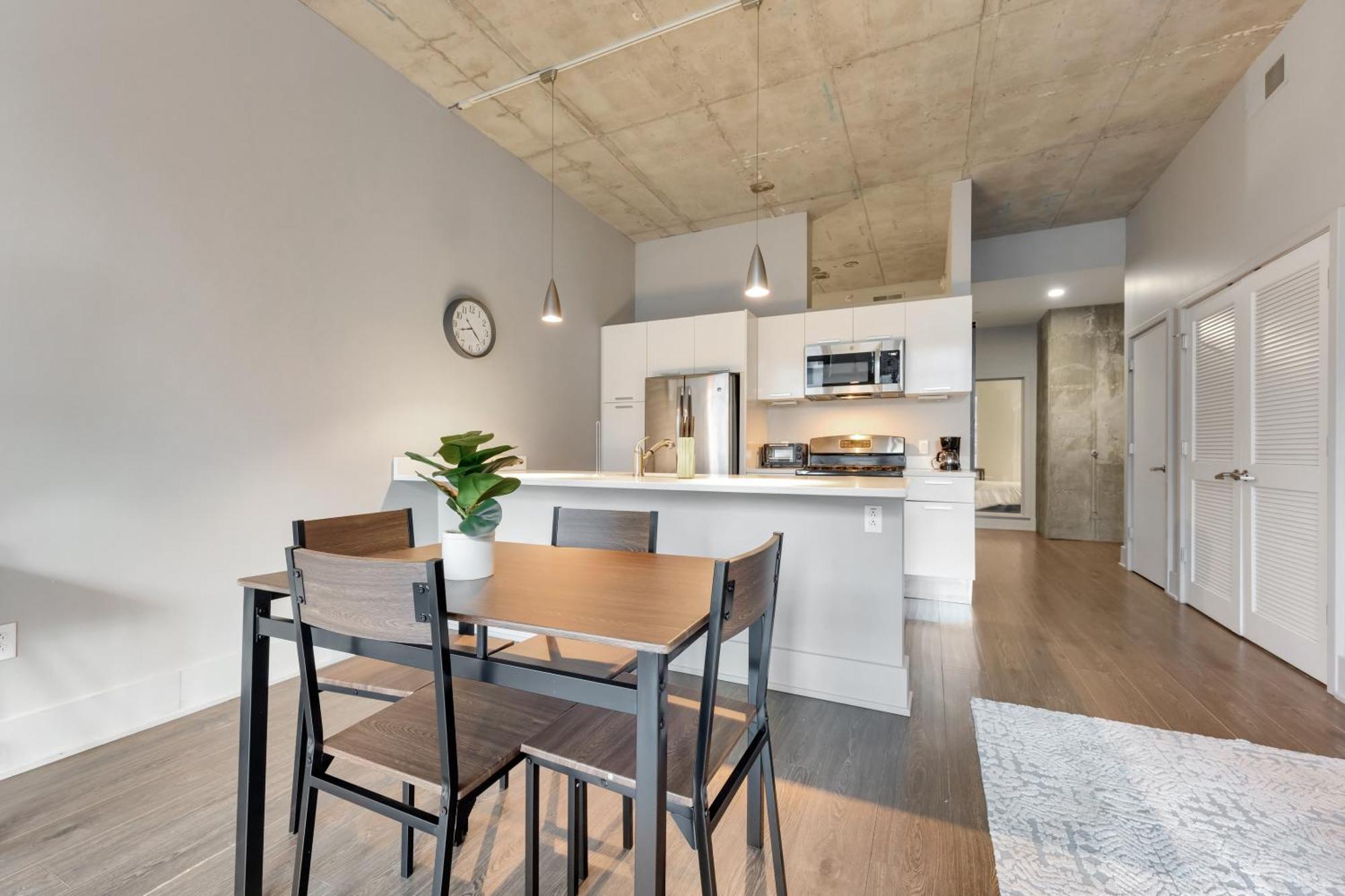 Towers At Opop 604 Spacios And Cozy 2 Bd 1 B * Saint Louis