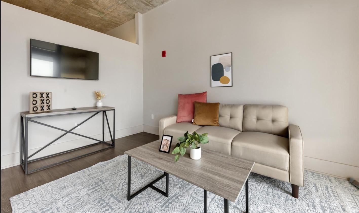 Towers 2103 I Luxury I Stunning Views! Saint Louis