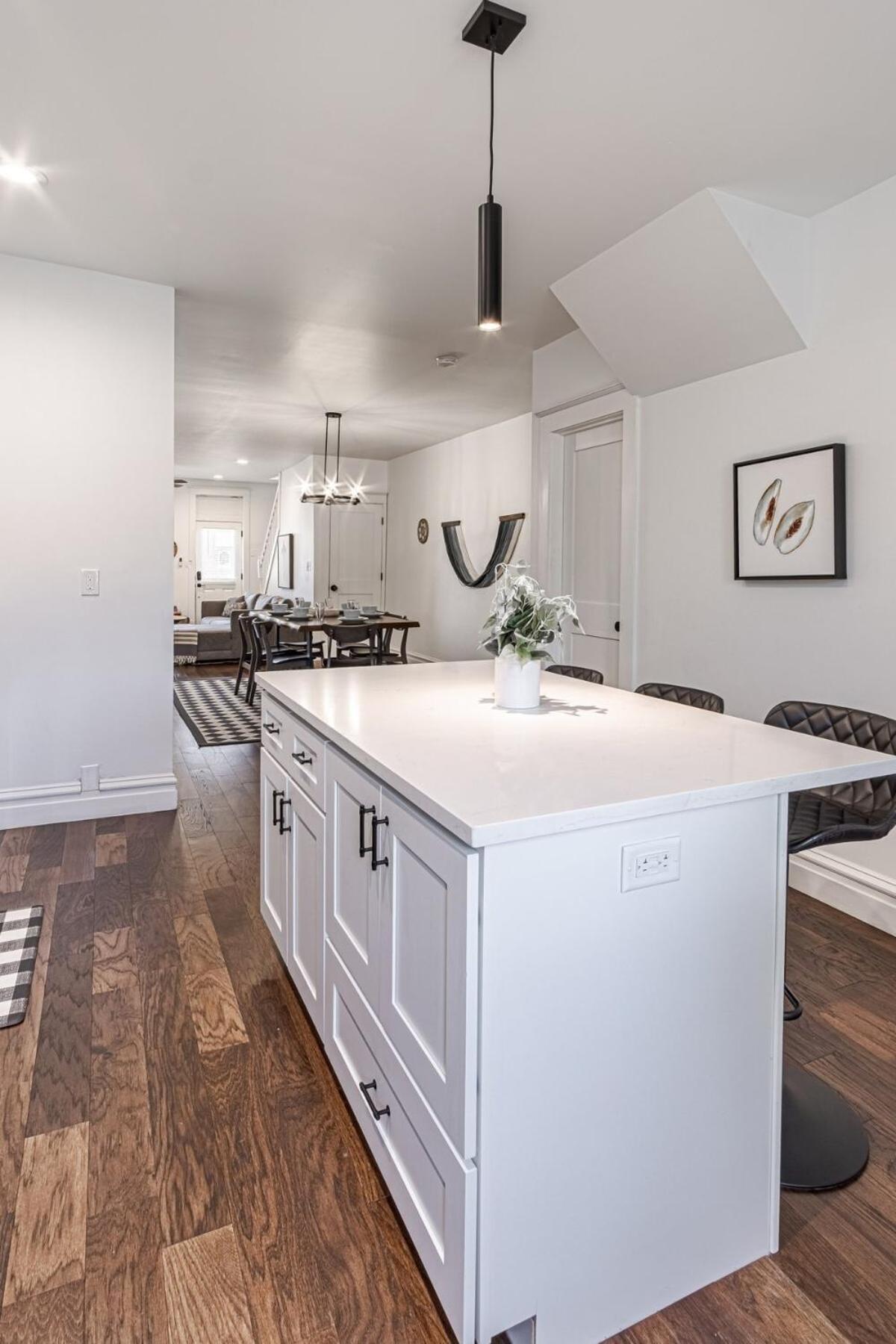 Ann Avenue Spacious 3br With Games, Yard And Near Downtown Holiday home *