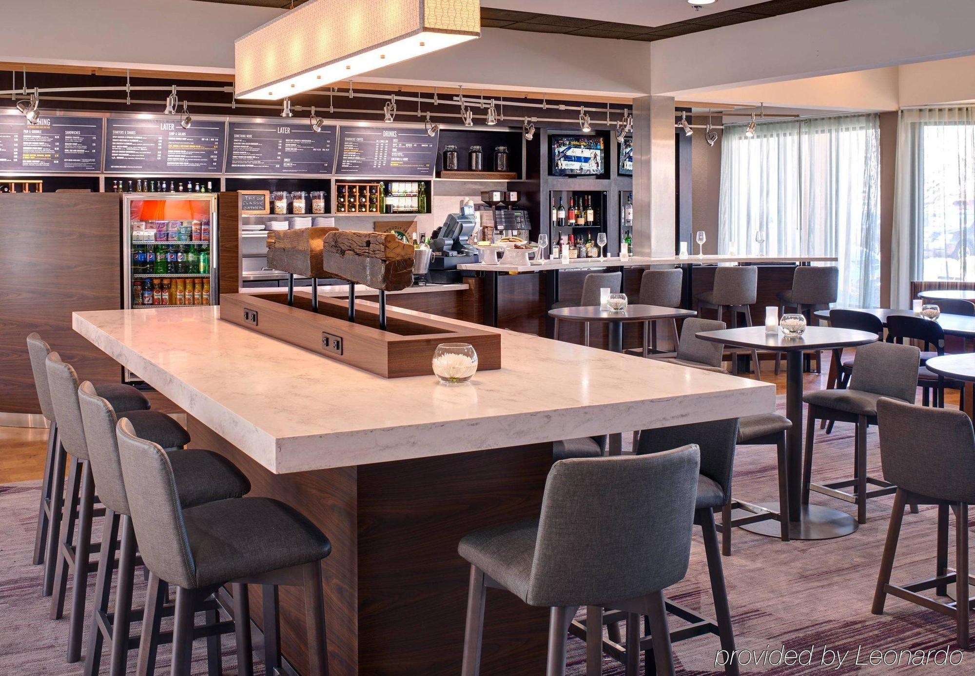 Courtyard By Marriott Downtown West Hotel Saint Louis
