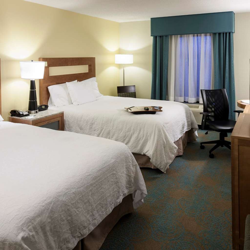 Hotel Hampton & At Forest Park Saint Louis