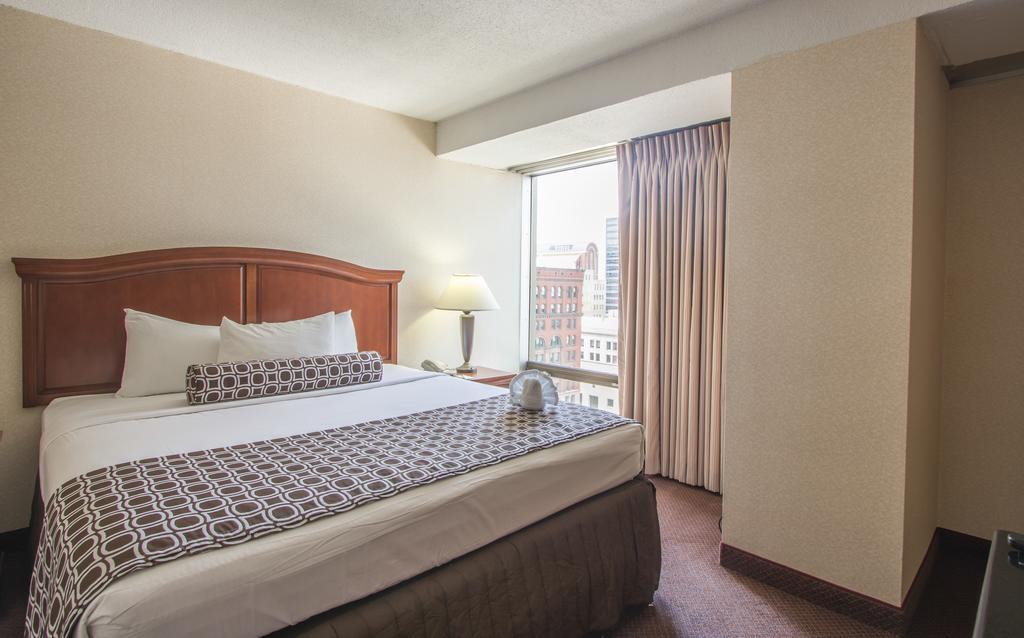 Hotel Place Downtown Saint Louis